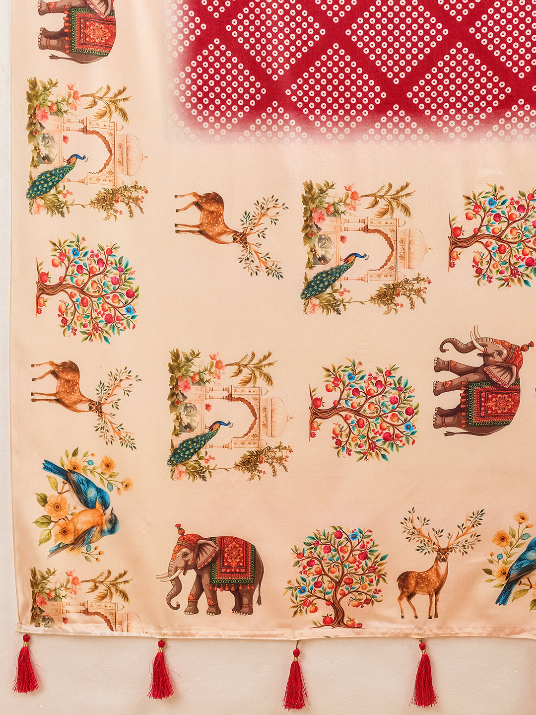 Elegant Red Bandhani Printed Saree With Artistic Pallu Design
