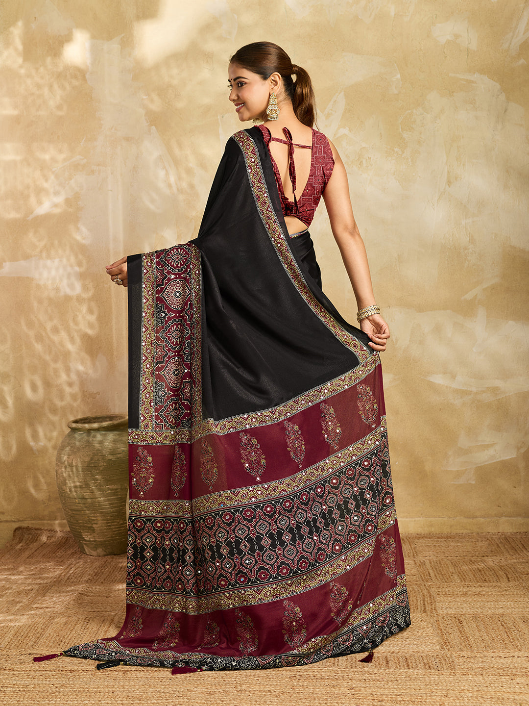 Elegant Black Maroon Printed Saree With Traditional Border