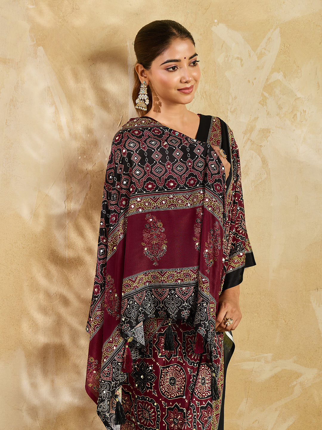 Elegant Black Maroon Printed Saree With Traditional Border
