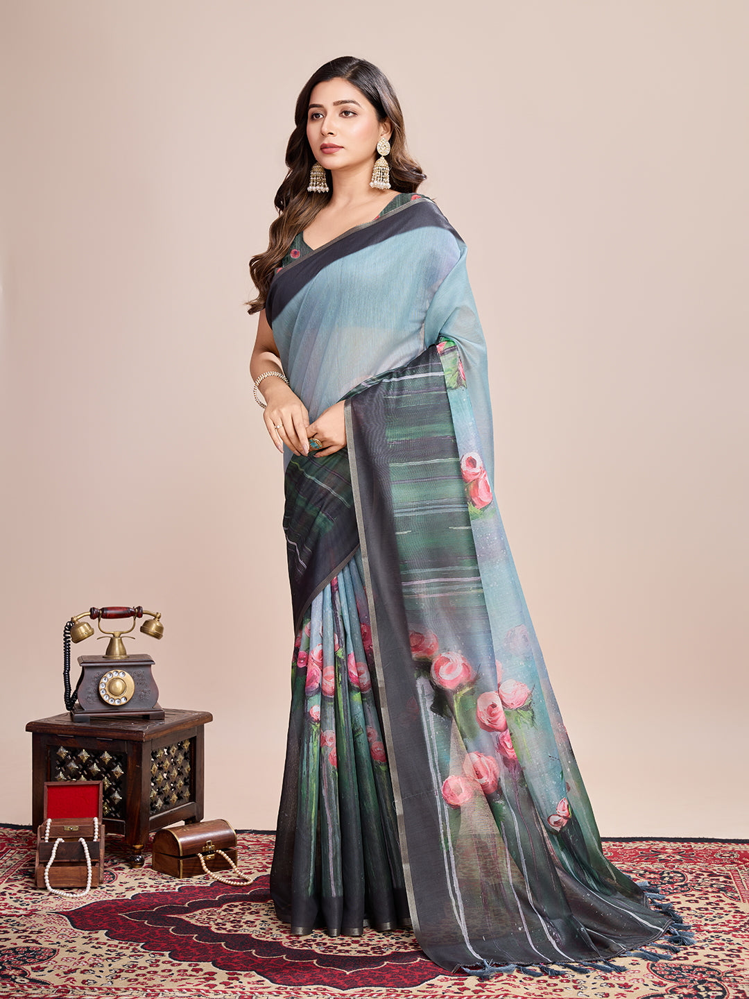 Elegant Grey Blue Saree with Floral Printed Pallu Design