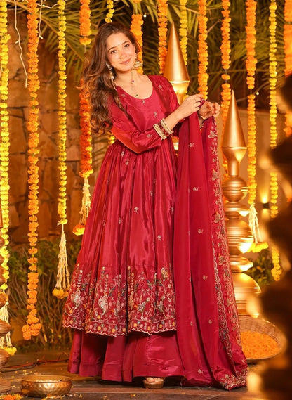 Elegant Red Embroidered Anarkali Suit Set with Dupatta